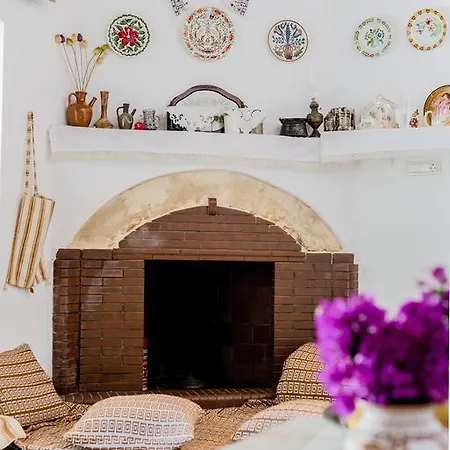 Kamariko Traditional House * Afantou