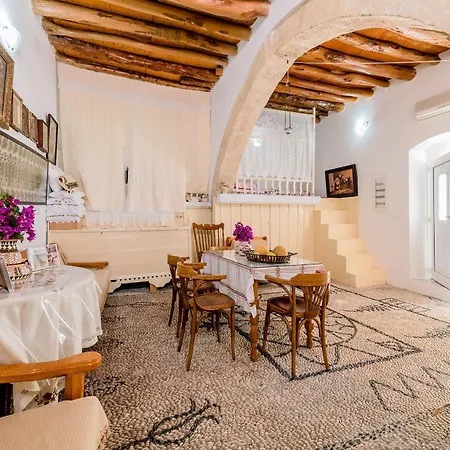 Kamariko Traditional House Appartement Afantou