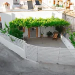 Kamariko Traditional House Apartment *